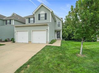 2124 SW Rambling Vine Rd, Lees Summit, MO 64082