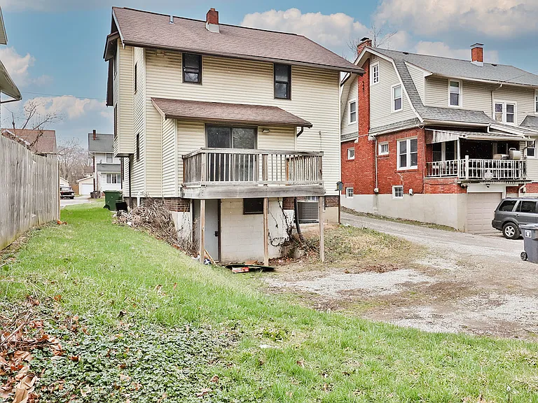 343 S Charles St — Photo 48