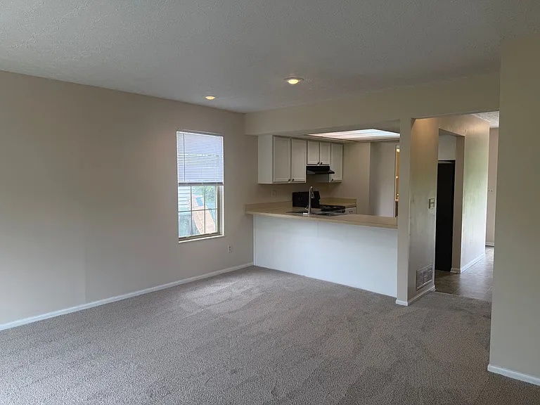 5931 Shadow Lake Cir — Photo 13