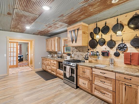5th image of 23823 Lara Rd