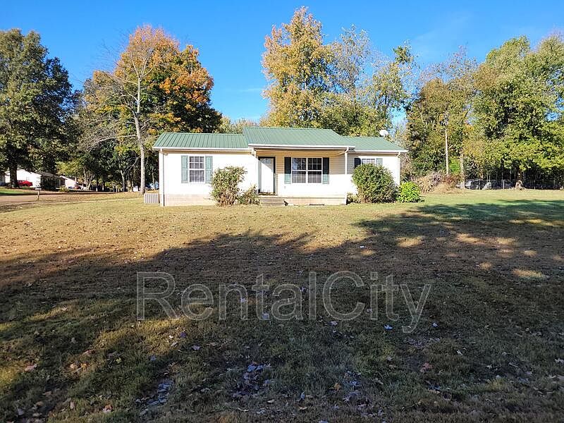 1st image of 2711 Hillside Dr