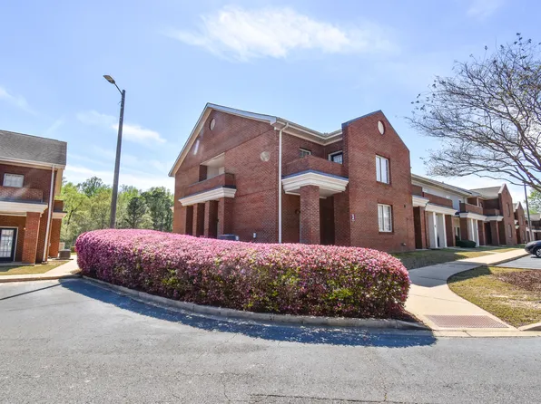 3218 Veterans Memorial Pkwy #512, Tuscaloosa, AL 35405