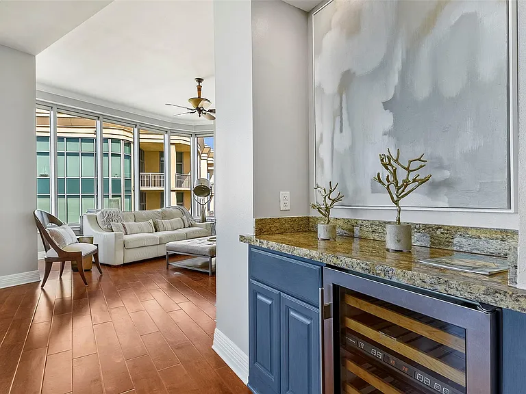 801 E Beach Dr #TW2704 — Photo 4
