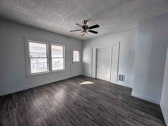 2nd image of 905 Chandler St #2