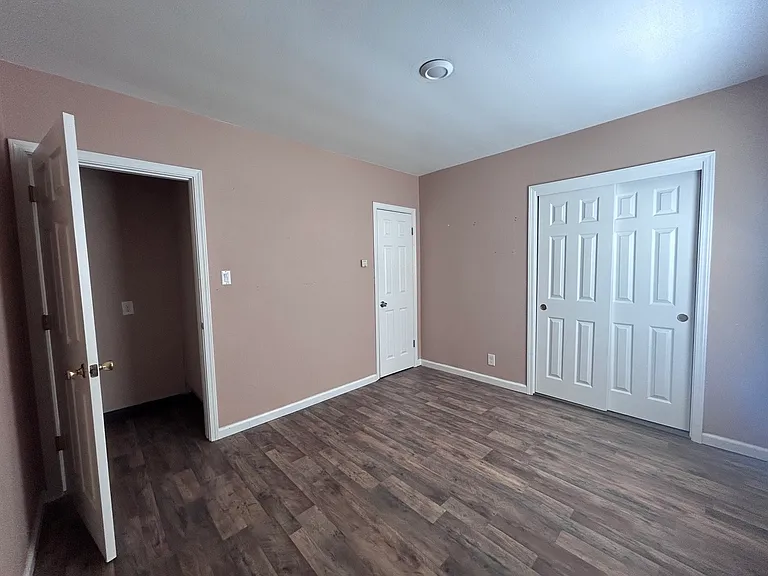 301 Maple St #301 — Photo 9