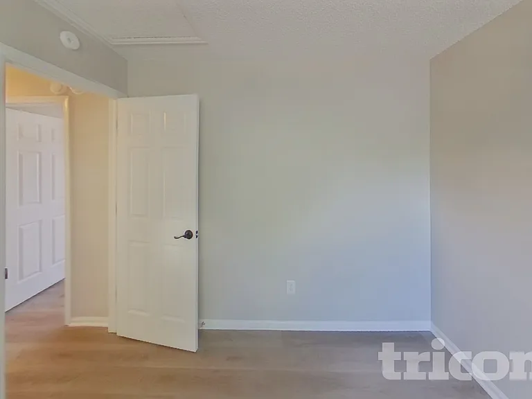 2674 Deliverance Dr — Photo 12