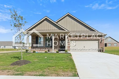 2070 Hyacinth Ln Photo 1