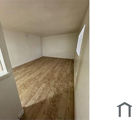3rd image of 2325 N Meridian Ave #28