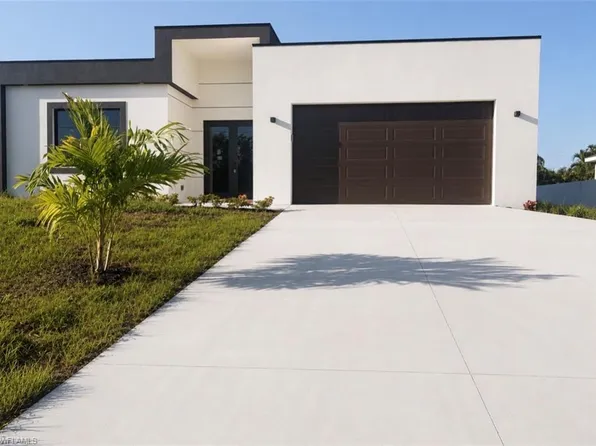 2918 Diplomat PKWY W, CAPE CORAL, FL 33993