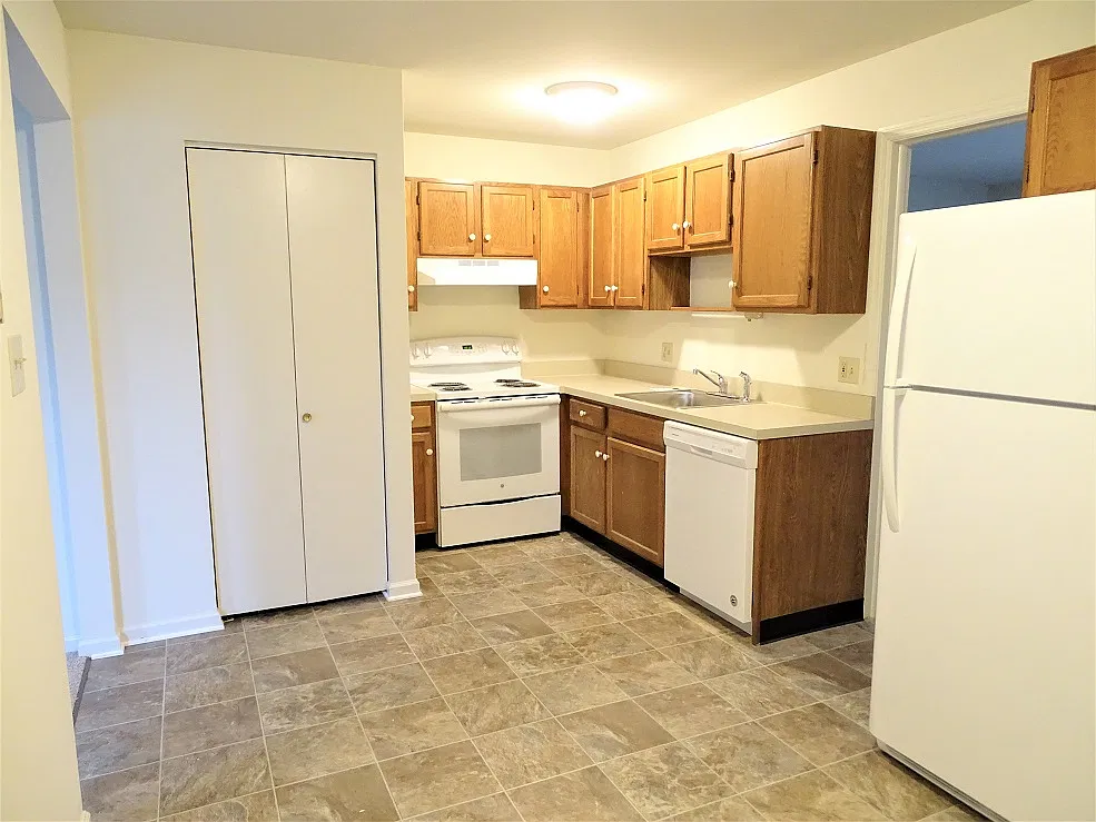 1 bed, $1,235 — Photo 4