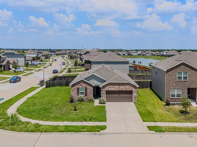 6307 Highland Heights Dr — Photo 1