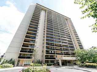 812 Burnhamthorpe Rd #609, Toronto, ON M9C4W1