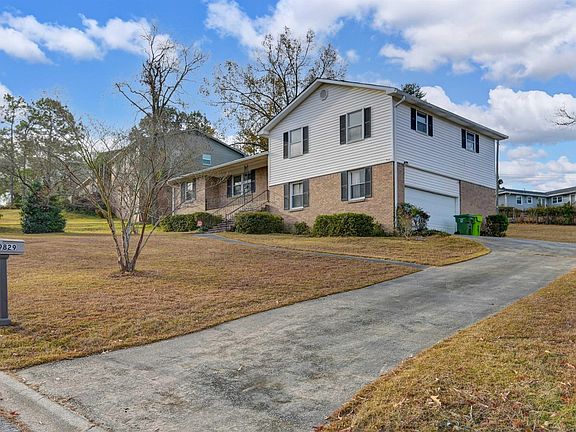 3rd image of 9829 Highgate Rd