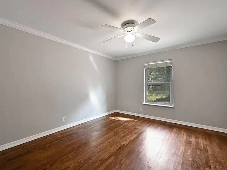 5903 Highland Hills Dr — Photo 24