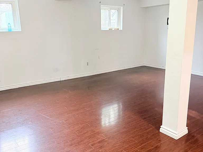 245 Heritage Dr — Photo 18