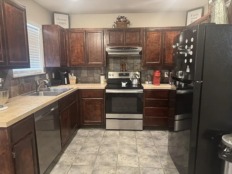 5203 San Antonio Ave — Photo 5
