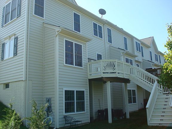 3rd image of 15832 Fourmile Creek Ct