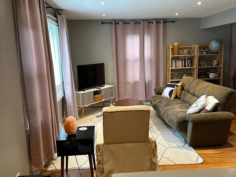 55 Yarmouth Rd — Photo 4