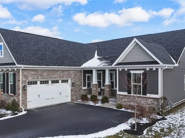 2003 Cherry Rd, Gibsonia, PA 15044