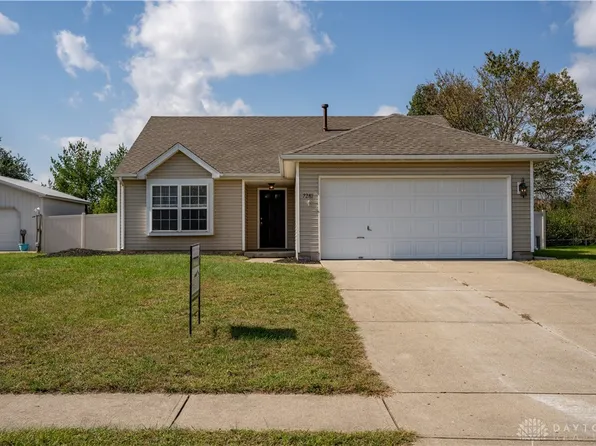 7281 Brookstone Dr, Franklin, OH 45005