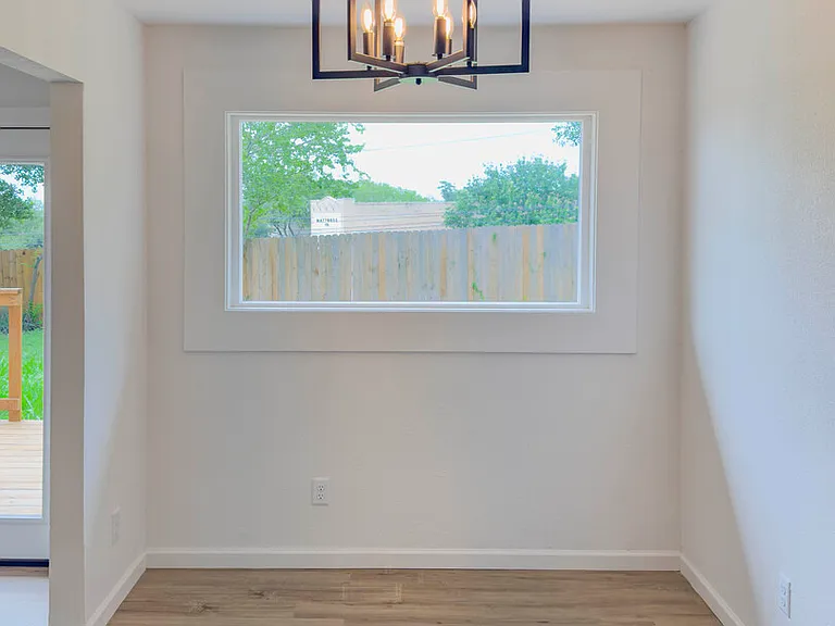 375 W Faust St — Photo 9