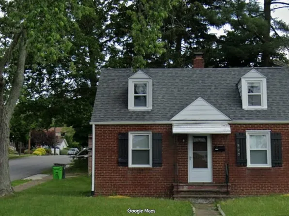 323 Robinson Ave, Barberton, OH 44203