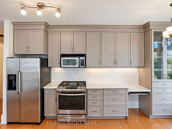 3rd image of 140 Cedar Island Rd #301