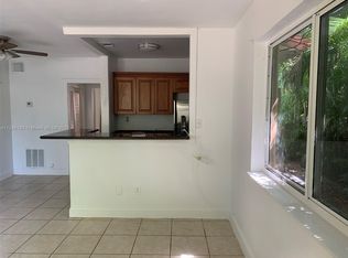 757 NE 127th St #B, Miami, FL 33161