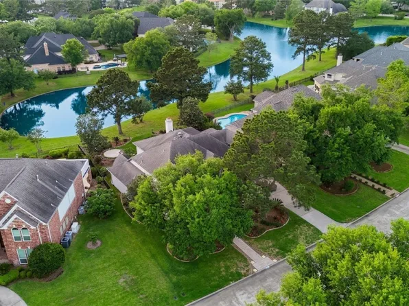 5607 Summer Snow Dr, Houston, TX 77041