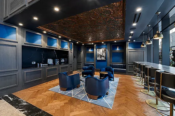 Rented by Mossanen Group | media 10