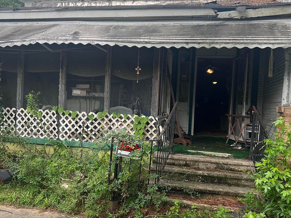 1st image of 813 Davidson Pl