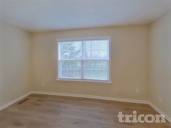 5th image of 1940 Littleton Ct