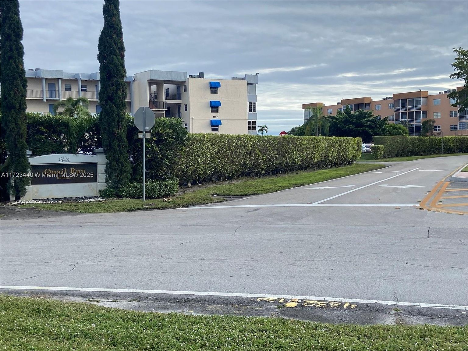 7502 NW 30th Pl APT 417