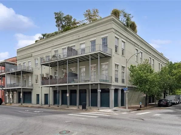 225 Girod St APT 302, New Orleans, LA 70130