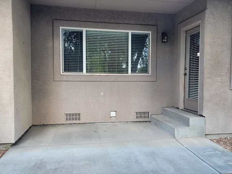 2835 Brittany Dr — Photo 4