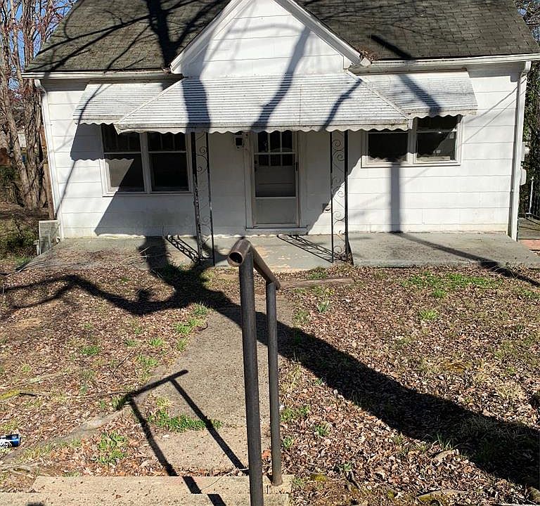 1st image of 813 Bonner Ave