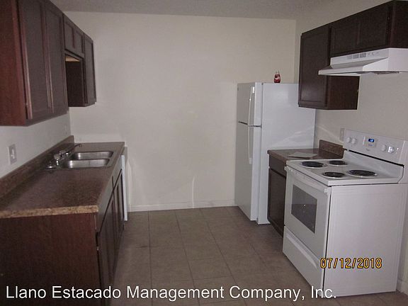 3rd image of 5700 Canyon Dr APT 1