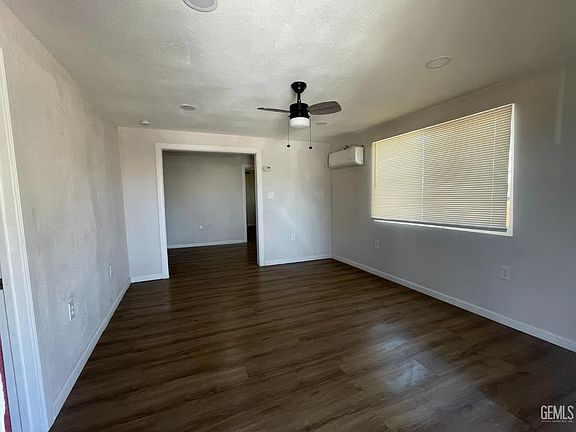 3rd image of 705 Crystal St