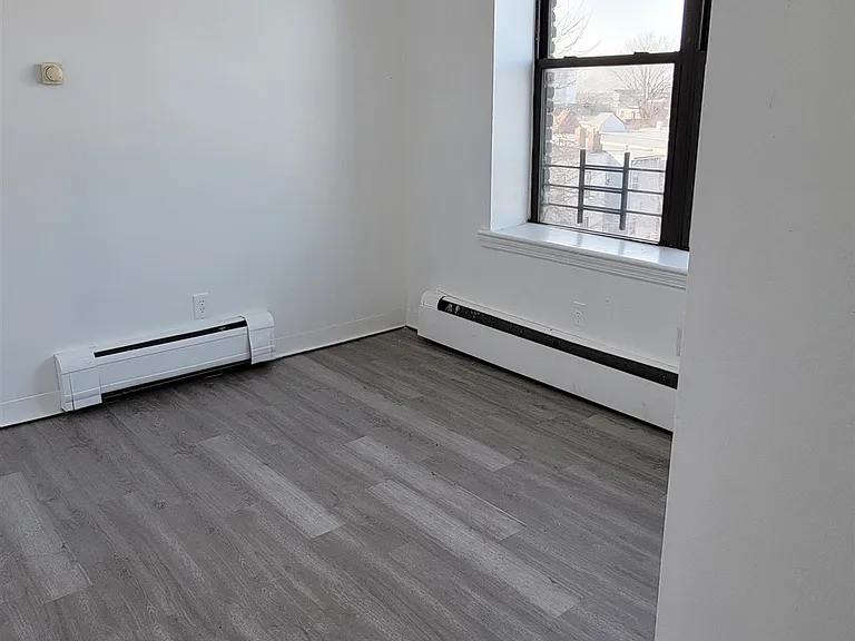 99 Rutgers Ave #4C — Photo 9