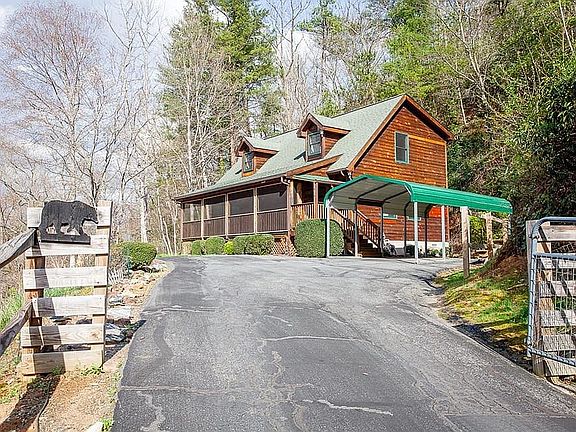 4th image of 415 Skyview Rd