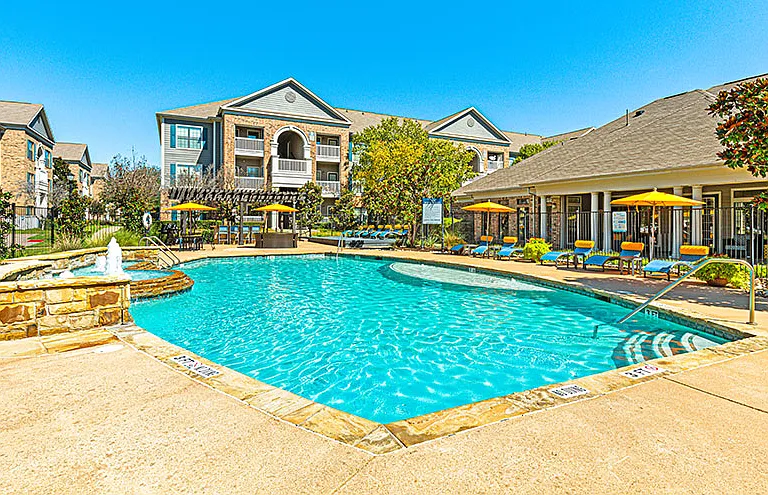 City Parc at Keller Apartments — Photo 16