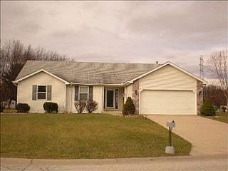 1st image of 53865 Sunnybrook Ln