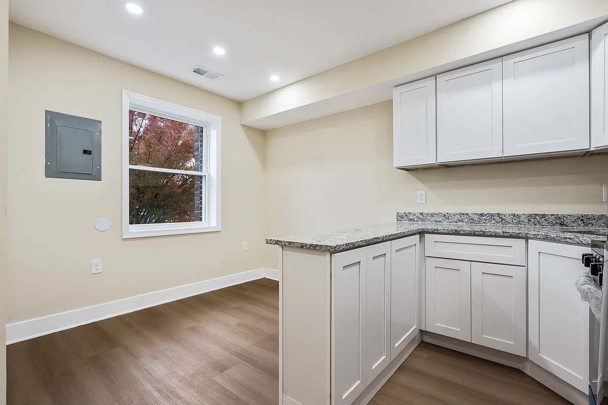 Building Photo - 1812 Benning Rd NE #A