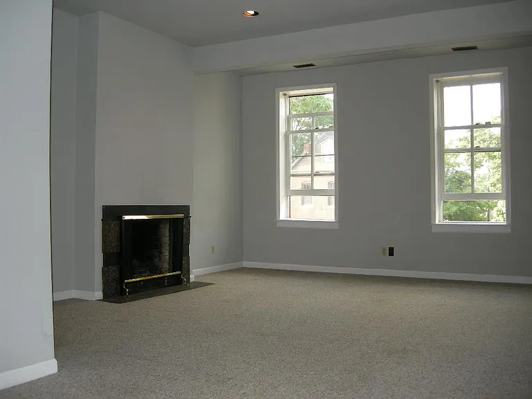 1910 Cherokee St — Photo 6