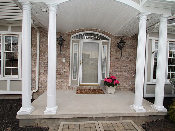 2nd image of 81 Beech Hill Cres