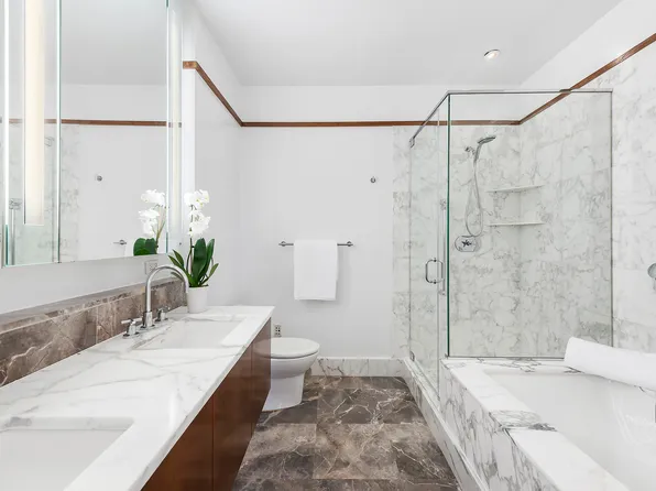 25 Columbus Circle image 5 of 8