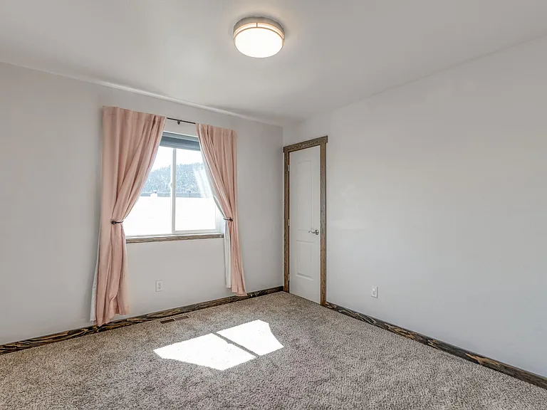 2332 Kismet Ct — Photo 2