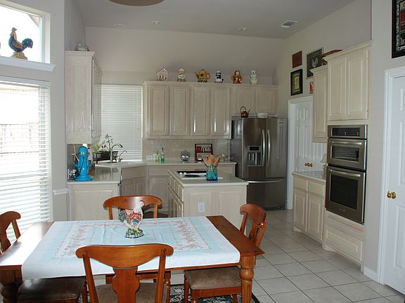 5th image of 1802 Lakeland Park Dr