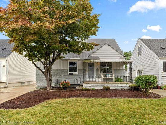 17786 Brinson St, Riverview, MI 48193