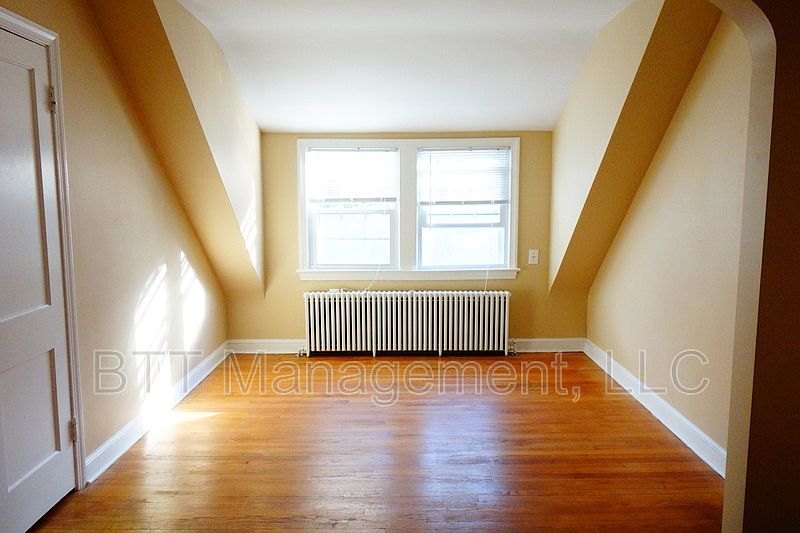 1st image of 806 Houston Ave APT 3